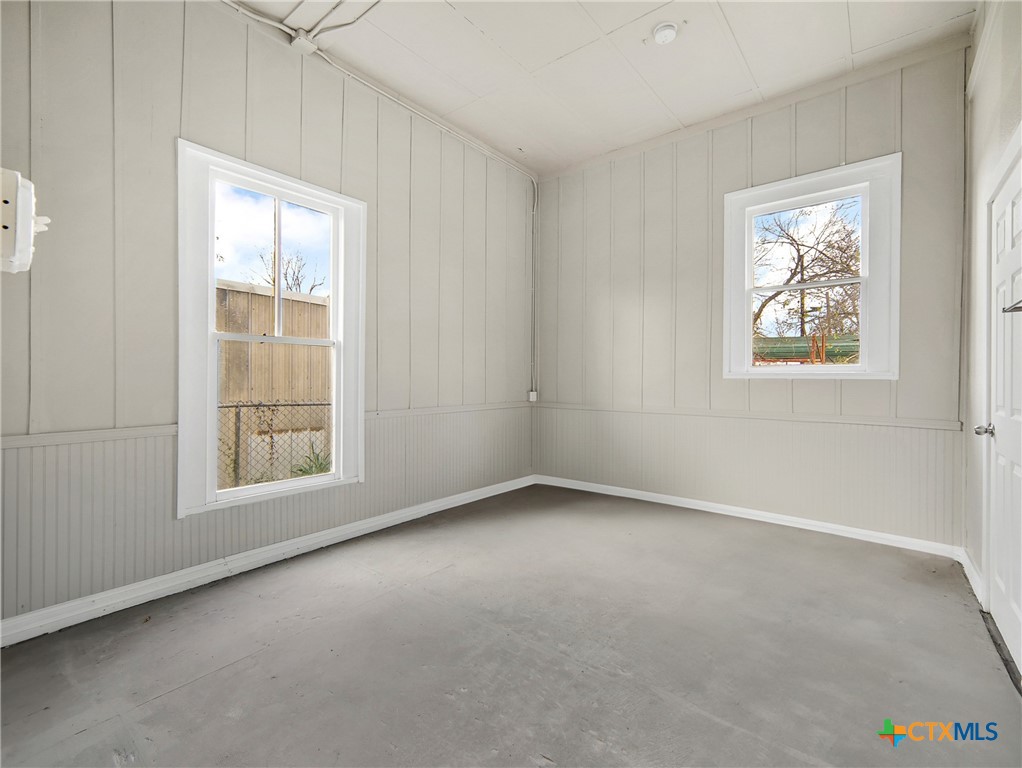 901 N Saint Joseph Street Property Photo 15