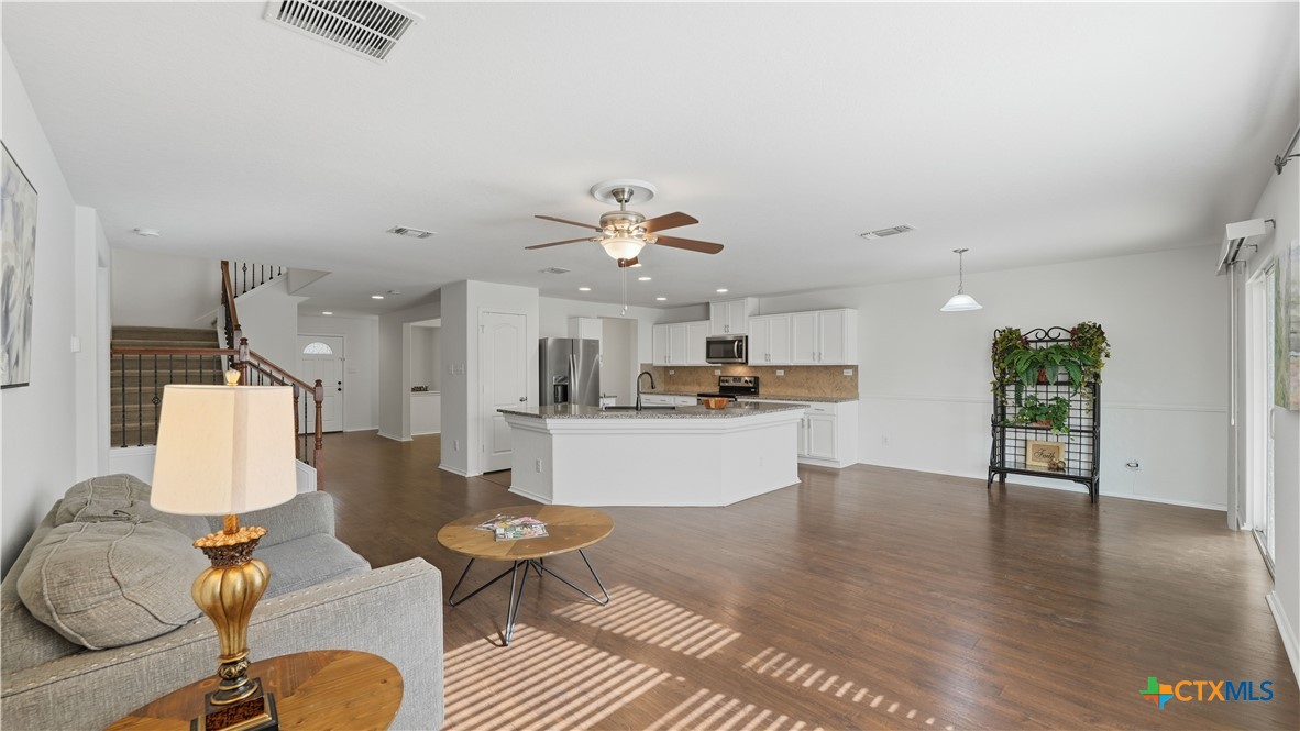 1460 Astor Creek Property Photo 10