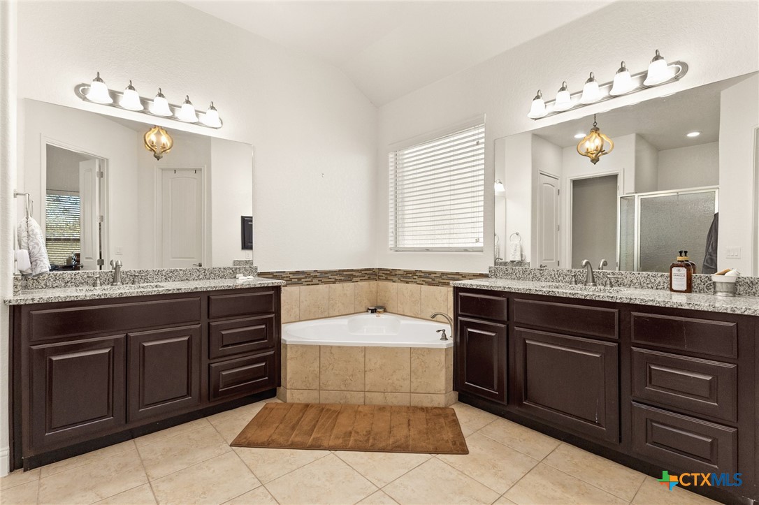 880 Haven Point Loop Property Photo 21