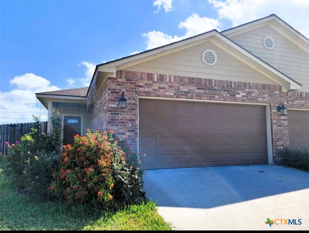 112 Teakwood Drive