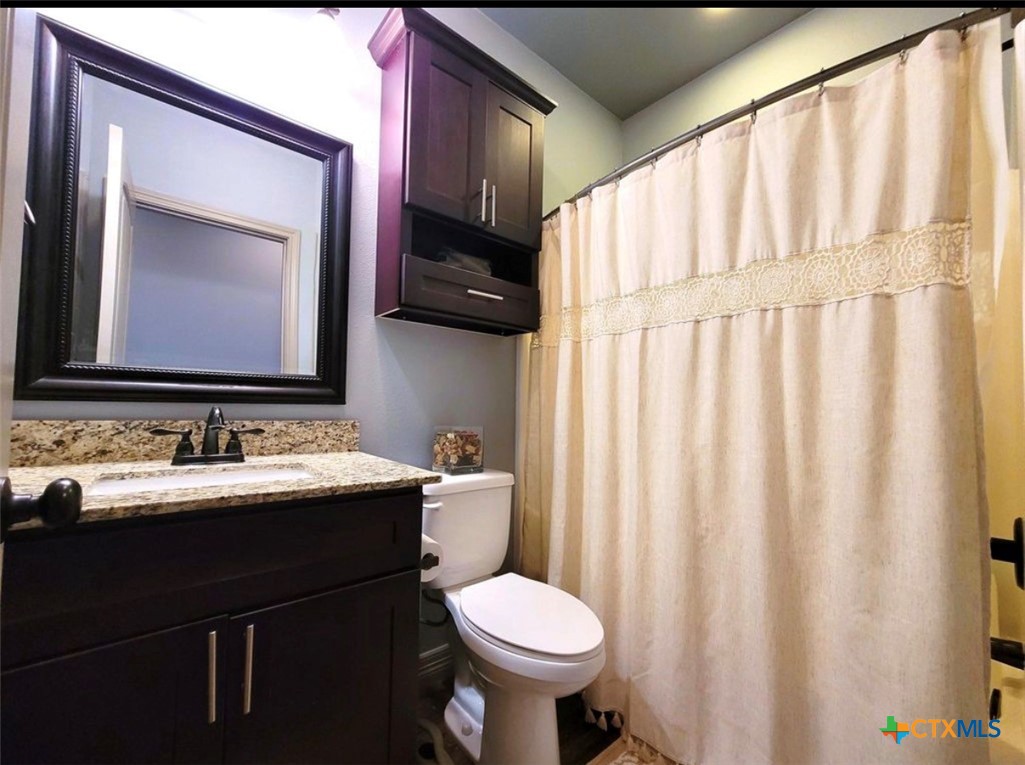 112 Teakwood Drive Property Photo 10