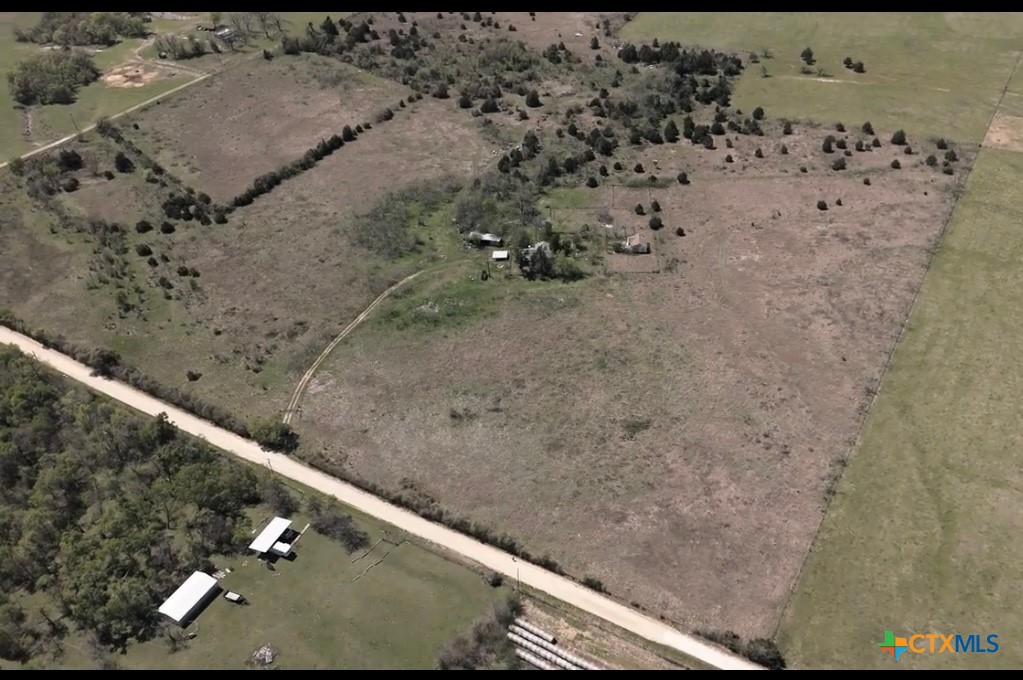 1306 County Road 201 Property Photo 7