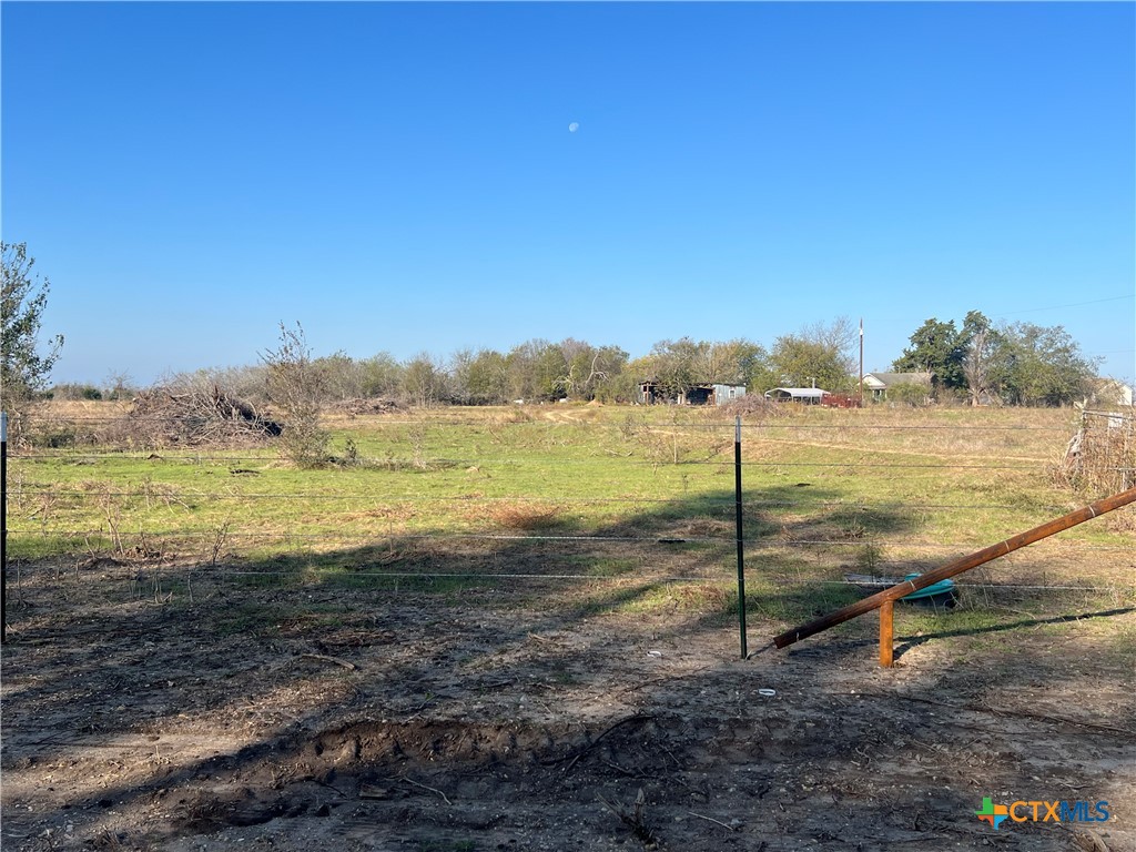 1306 County Road 201 Property Photo 8