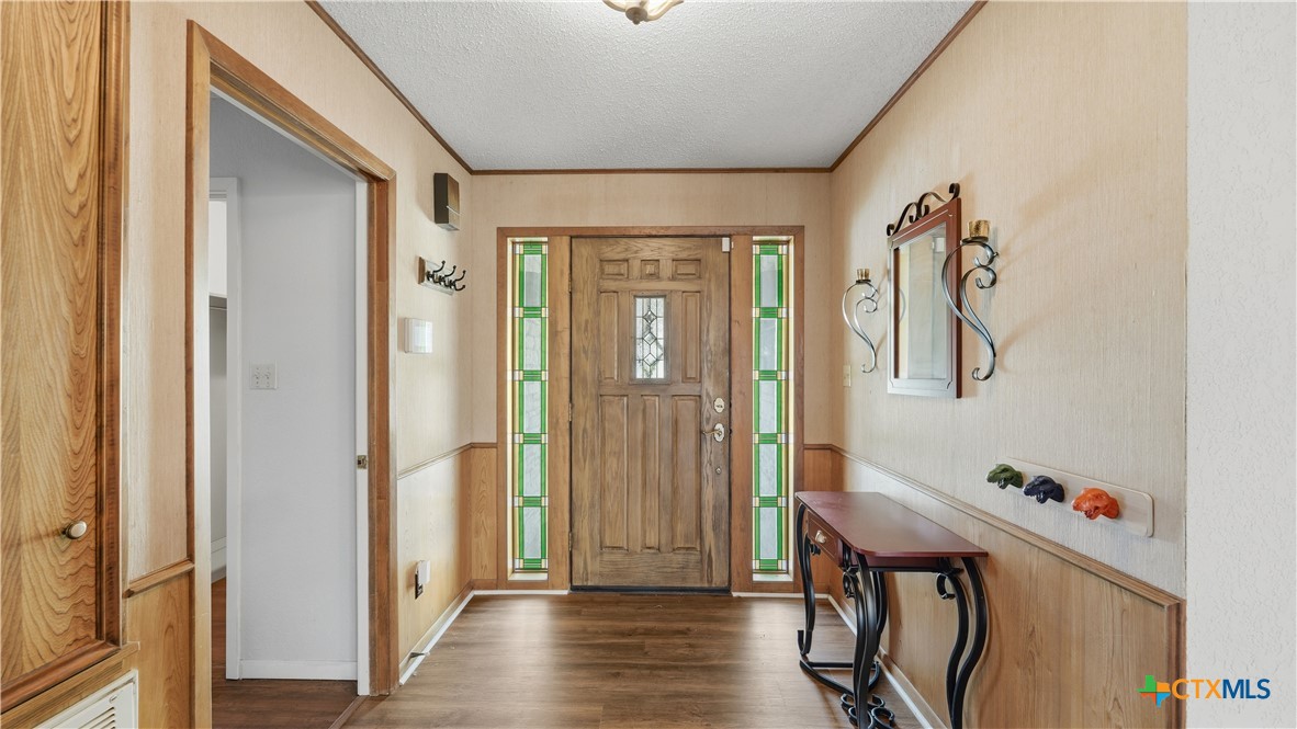132 W Outer Drive Property Photo 3
