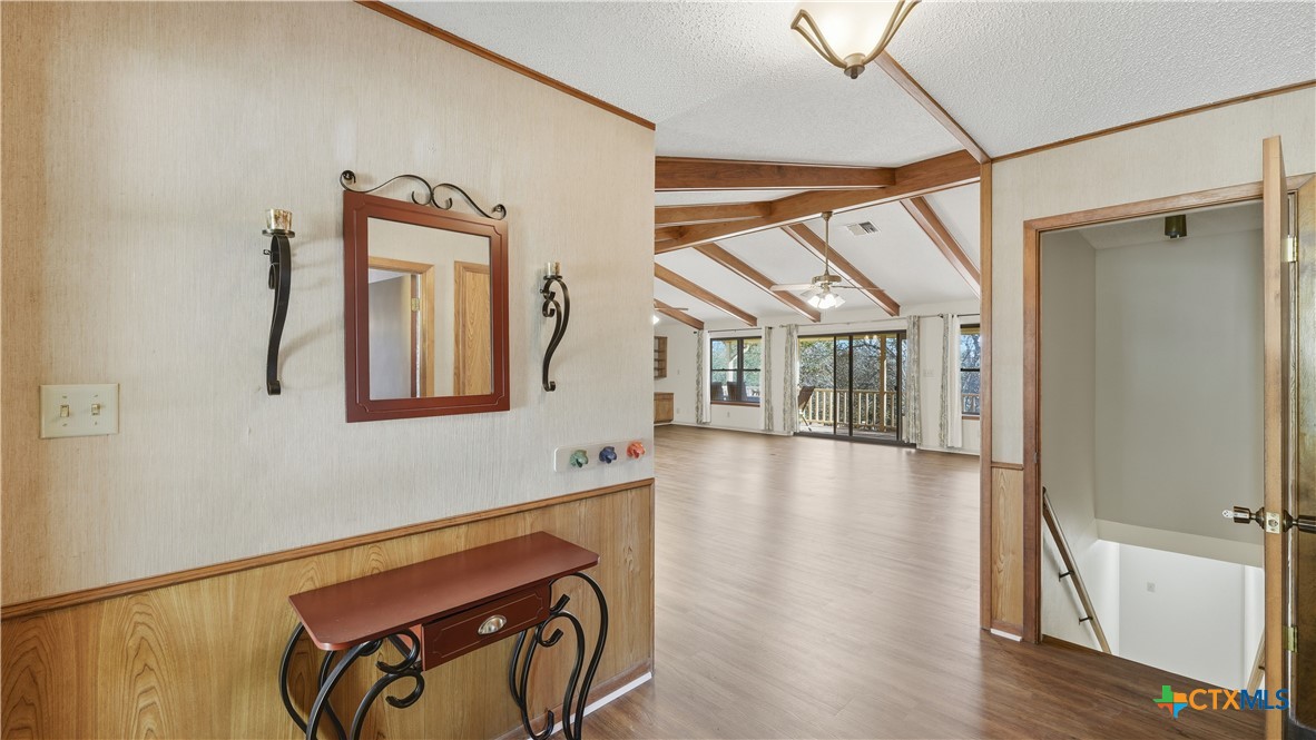 132 W Outer Drive Property Photo 4