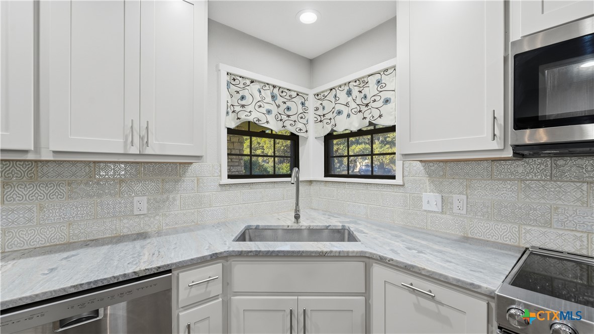 132 W Outer Drive Property Photo 15