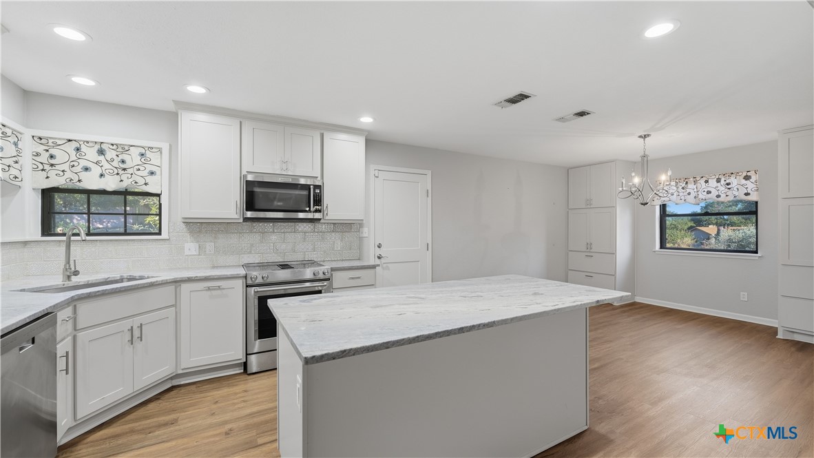 132 W Outer Drive Property Photo 17