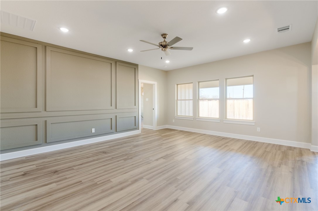 2123 Blackhawk Loop Property Photo 5