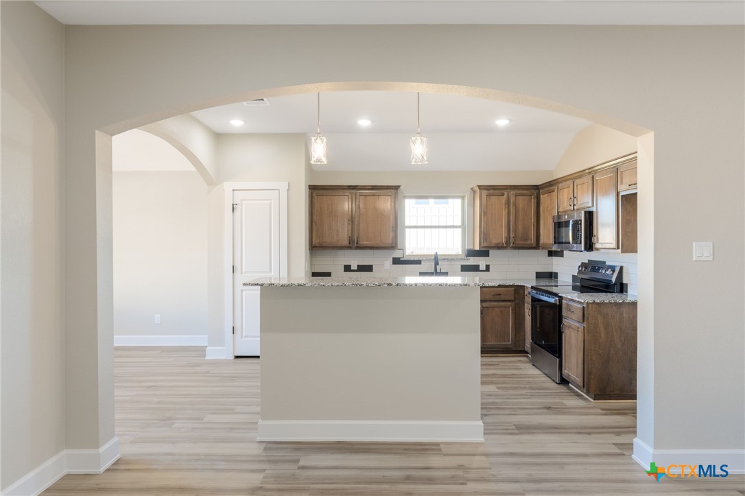 2123 Blackhawk Loop Property Photo 8