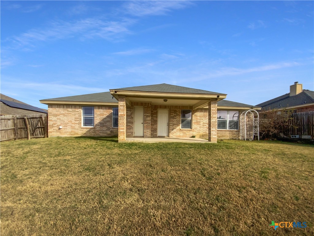 3808 Tatonka Drive Property Photo 5