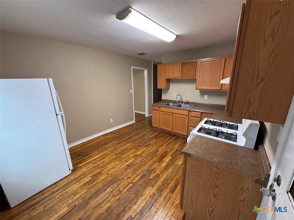 784 Samuels Avenue Property Photo 6