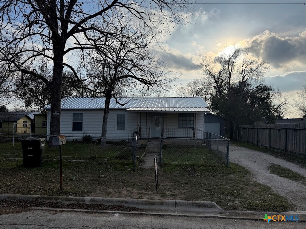 784 Samuels Avenue Property Photo 7