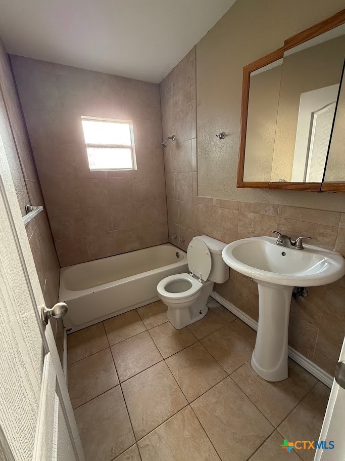 784 Samuels Avenue Property Photo 17