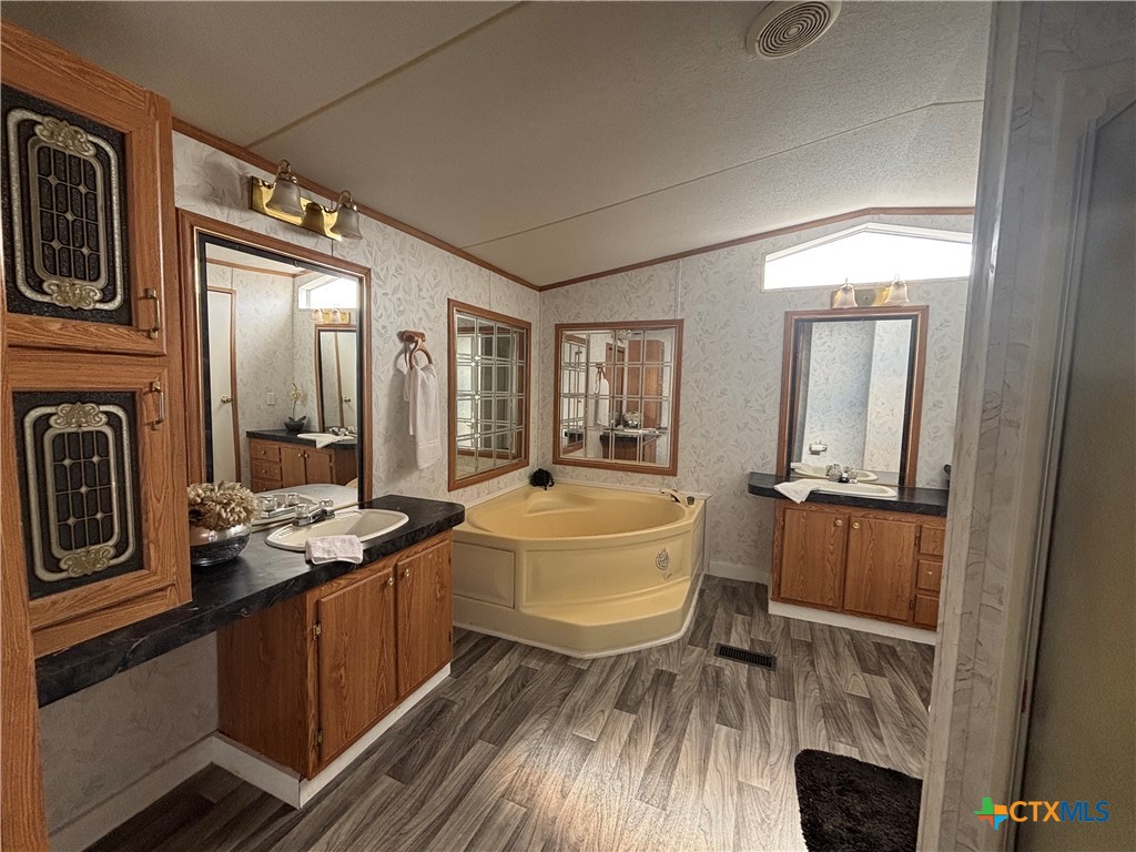 160 Kickapoo Trail Property Photo 7