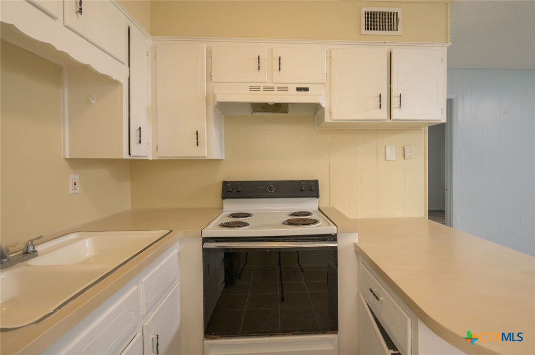 1015 Hall Avenue Property Photo 3