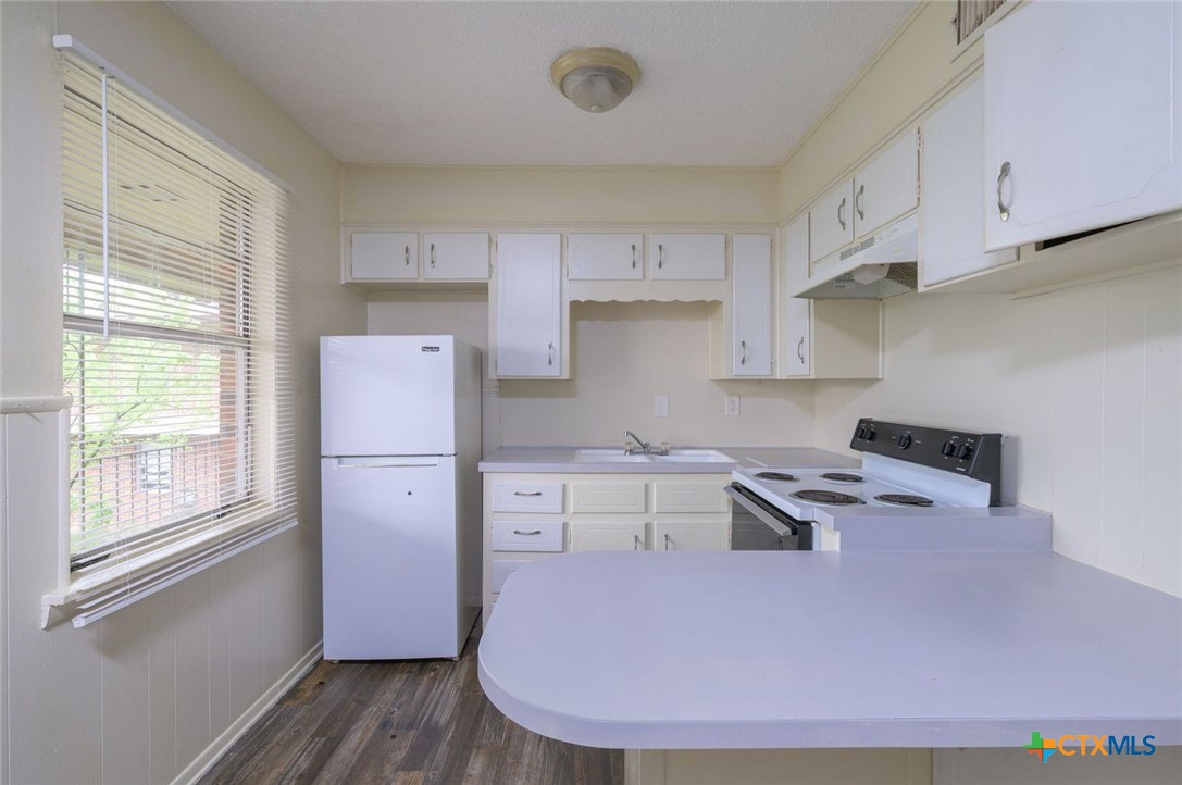 1015 Hall Avenue Property Photo 4
