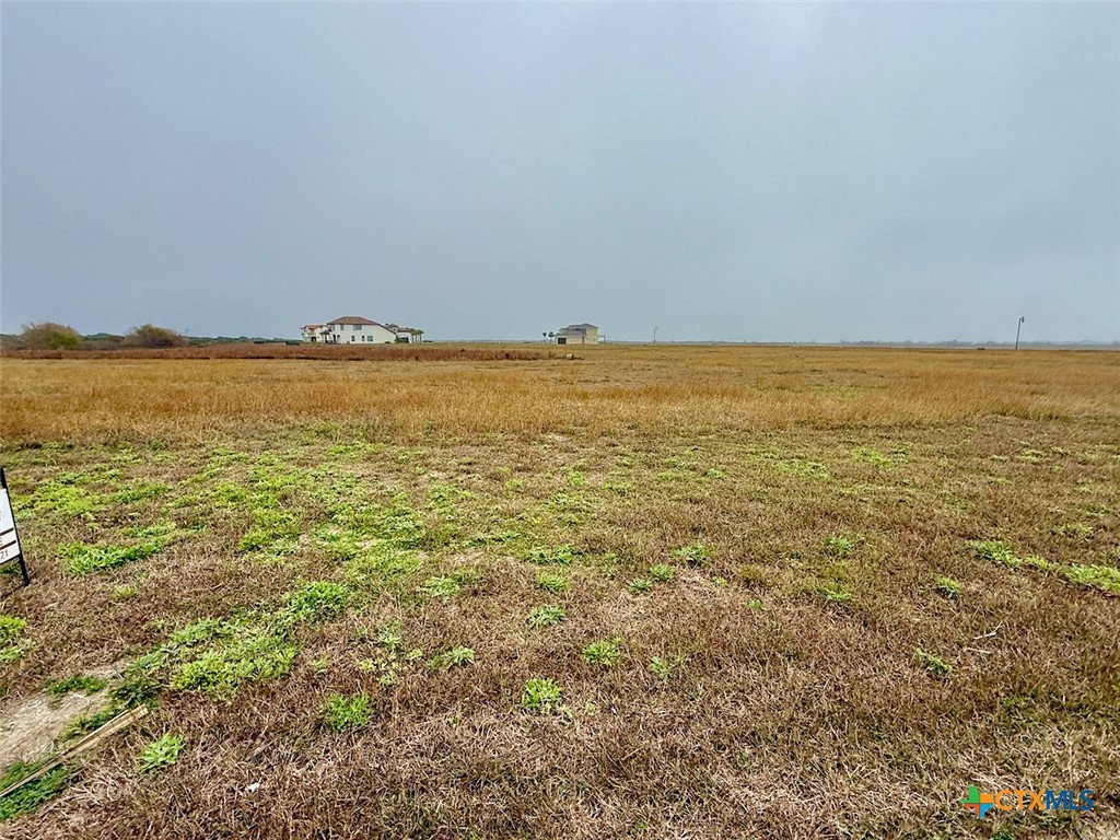 L 88 E Burgundy Property Photo 8