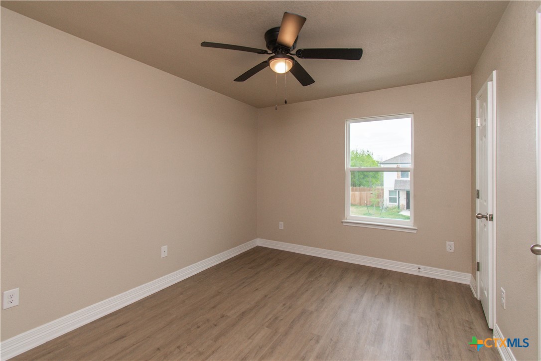 806 White Meadow Drive B Property Photo 9