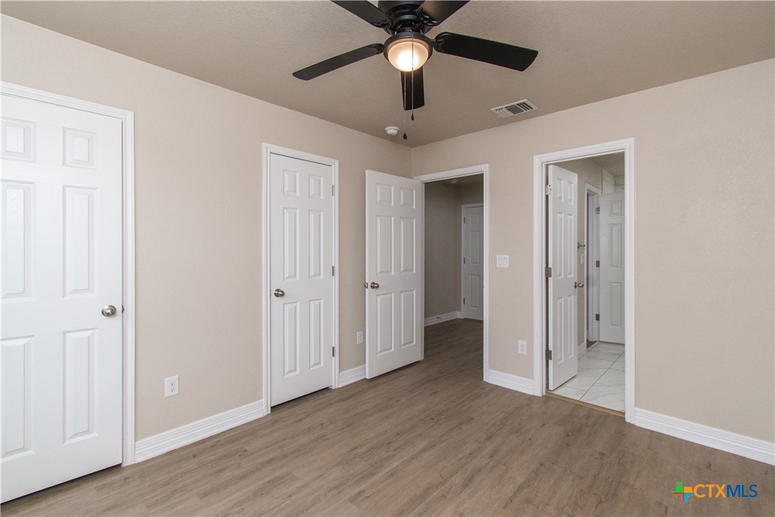 806 White Meadow Drive B Property Photo 10
