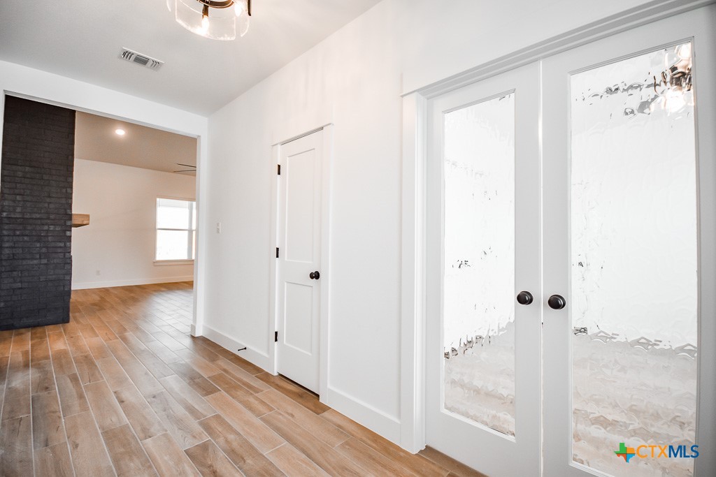 8702 Kayla Christine Drive Property Photo 6