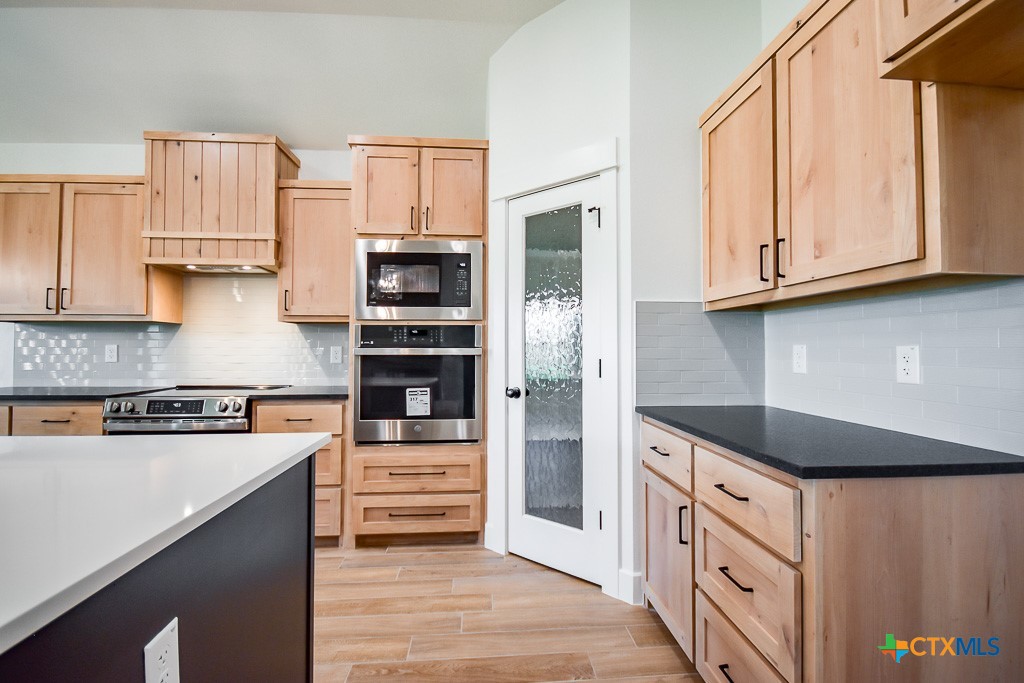 8702 Kayla Christine Drive Property Photo 13