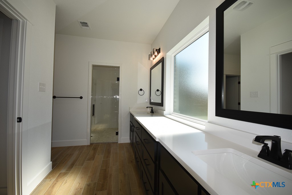 8702 Kayla Christine Drive Property Photo 24