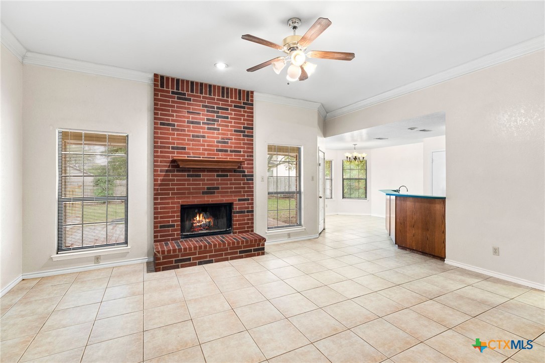 1502 Oak Knoll Lane Property Photo 3