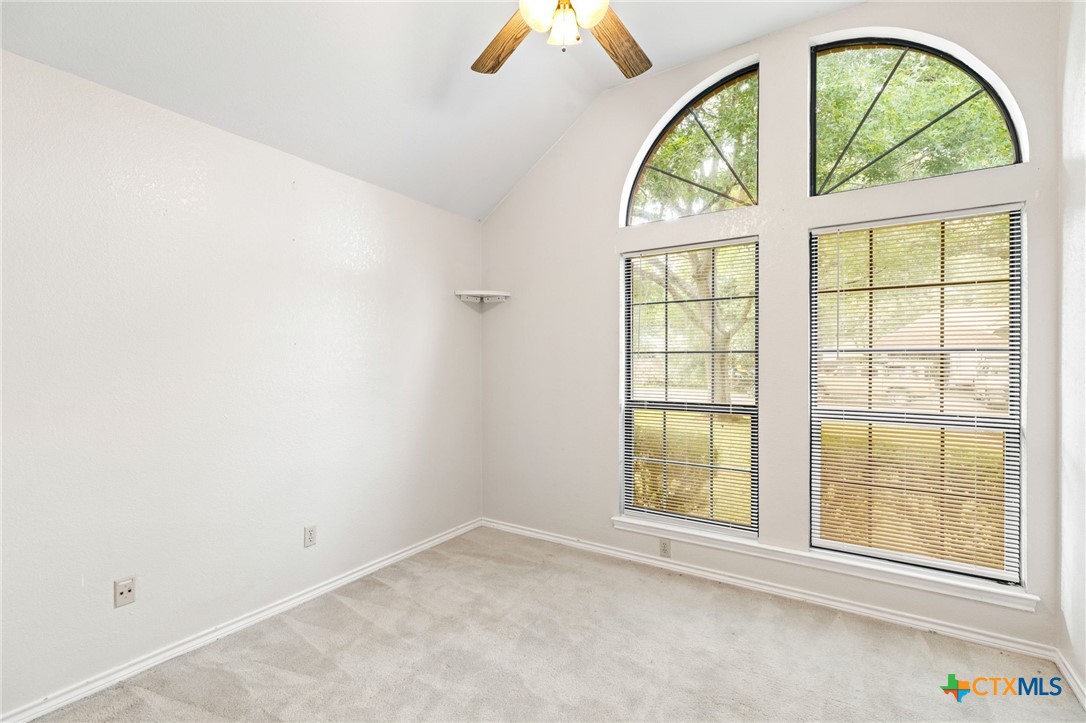 1502 Oak Knoll Lane Property Photo 14