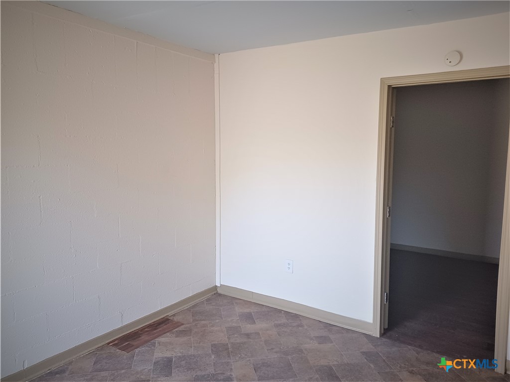 307 E Bryce Drive Property Photo 7