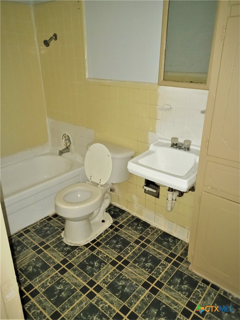 307 E Bryce Drive Property Photo 8