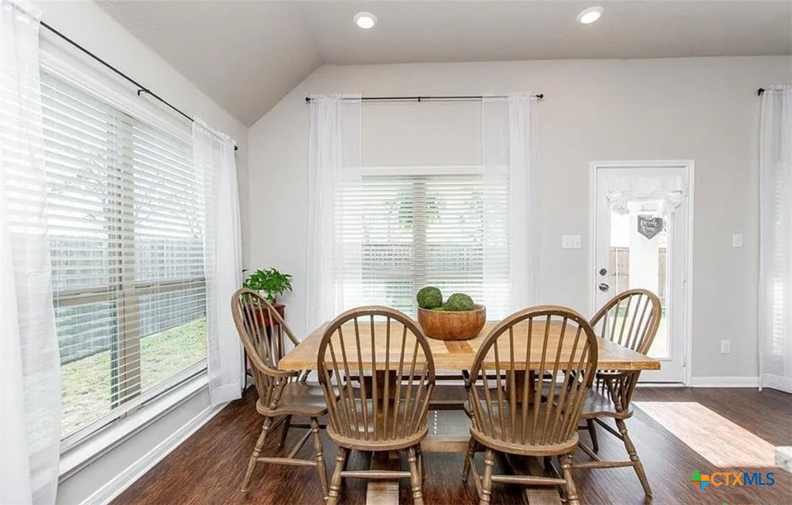 1107 Lilac Ledge Drive Property Photo 3