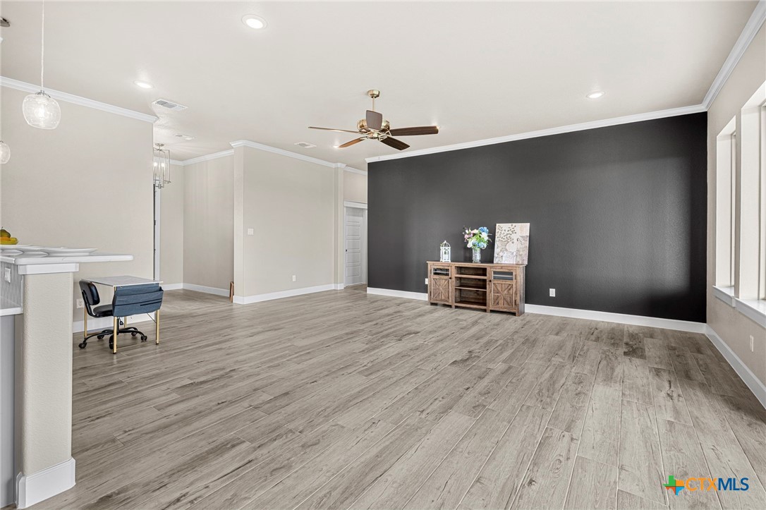 930 Inka Road Property Photo 10