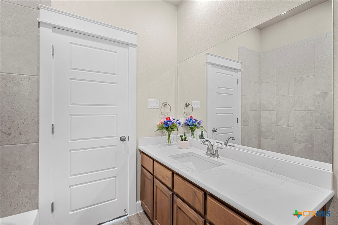 930 Inka Road Property Photo 26