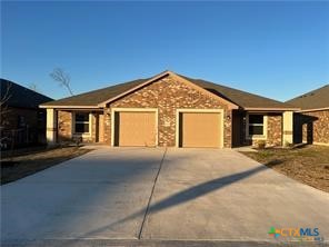 1102 Zora Drive A & B Property Photo 1