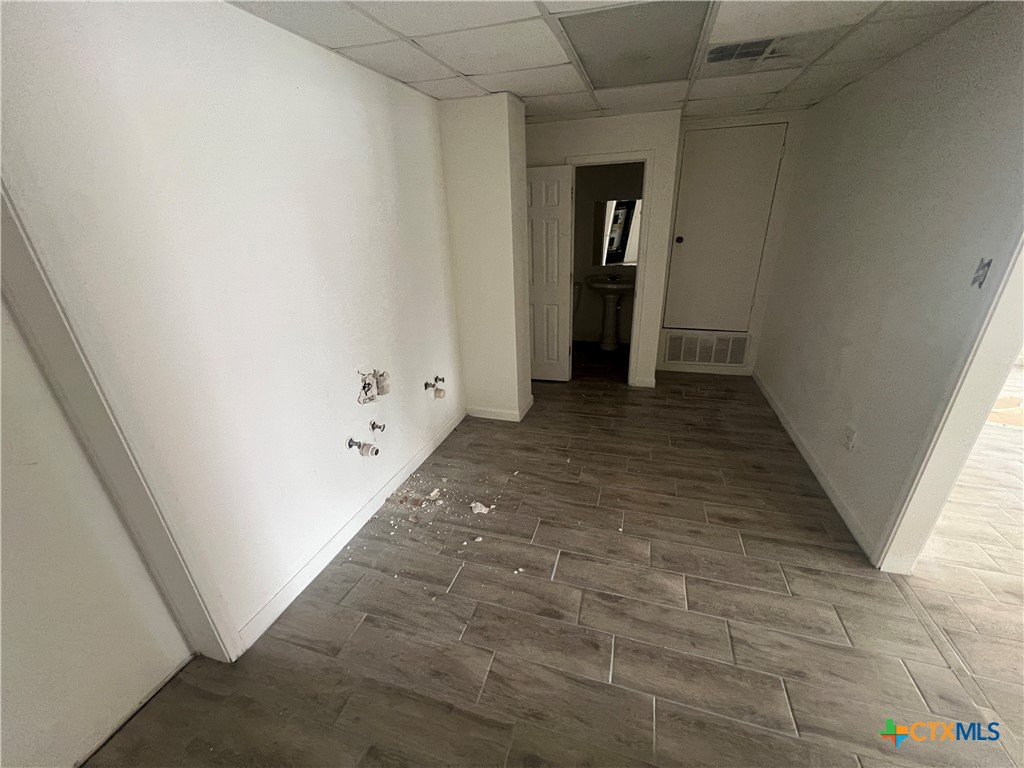 1539 E Business 190 Highway Property Photo 4