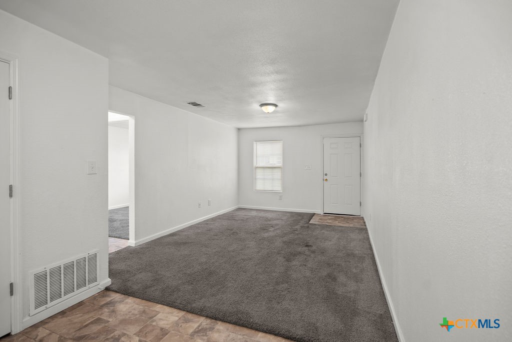 802 Stetson Avenue Property Photo 3