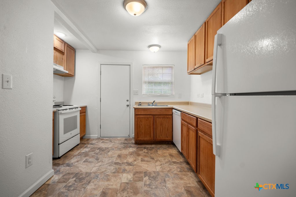 802 Stetson Avenue Property Photo 4