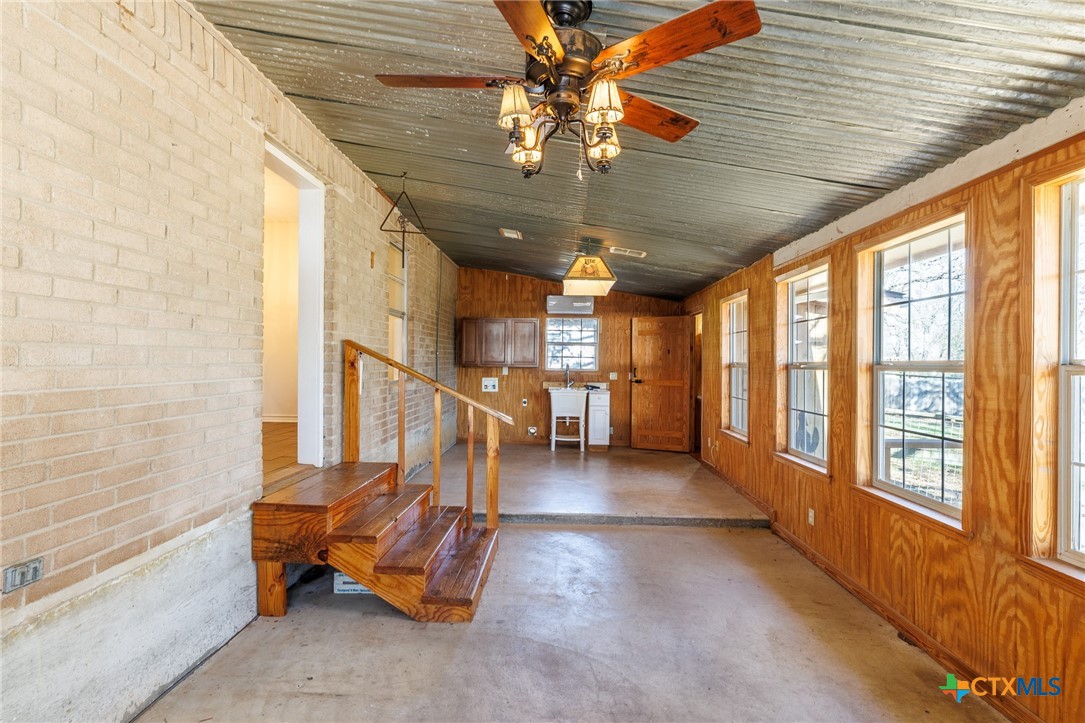 21 N Cr 235 Property Photo 19