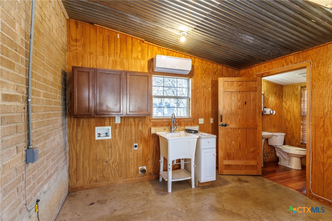 21 N Cr 235 Property Photo 21