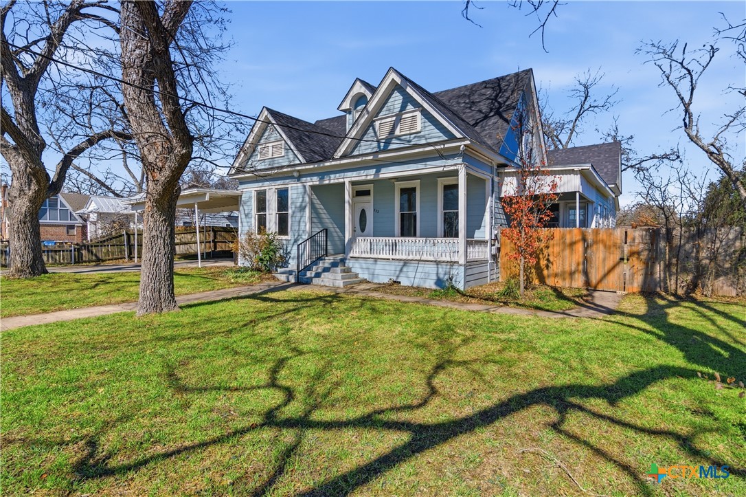 222 E Cedar Street Property Photo 1