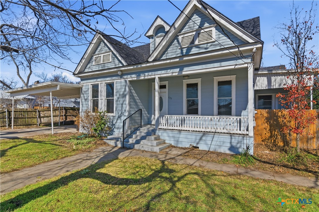 222 E Cedar Street Property Photo 5
