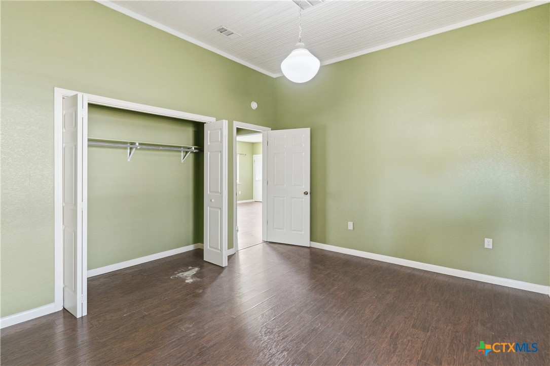 222 E Cedar Street Property Photo 30