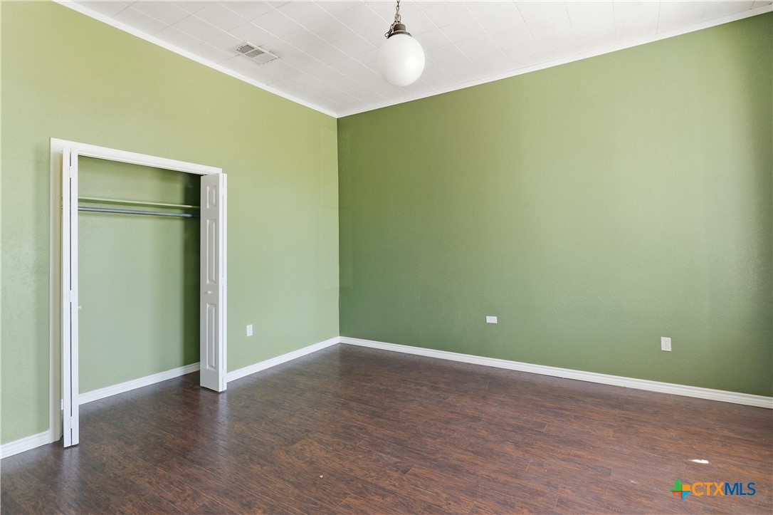 222 E Cedar Street Property Photo 38