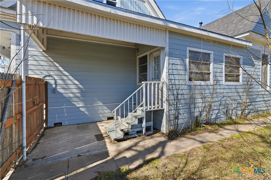222 E Cedar Street Property Photo 46