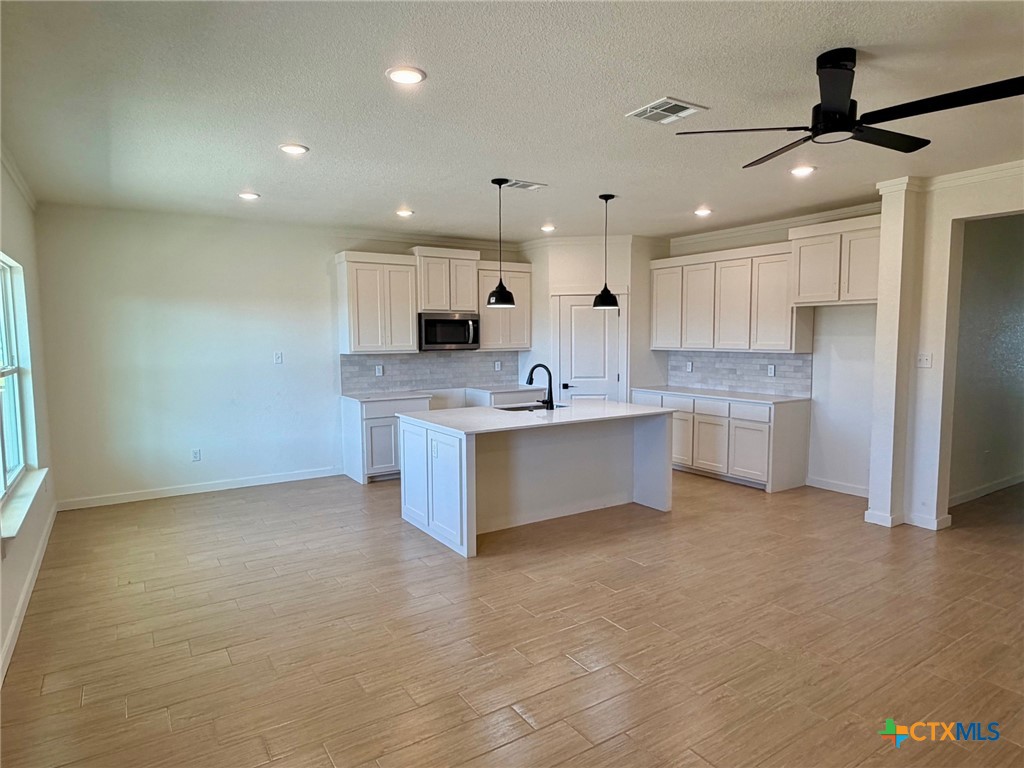 1503 Flatland Trail Property Photo 3