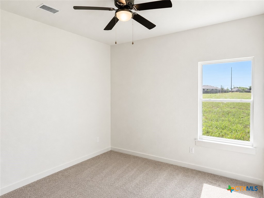 1422 Cedar River Lane Property Photo 7