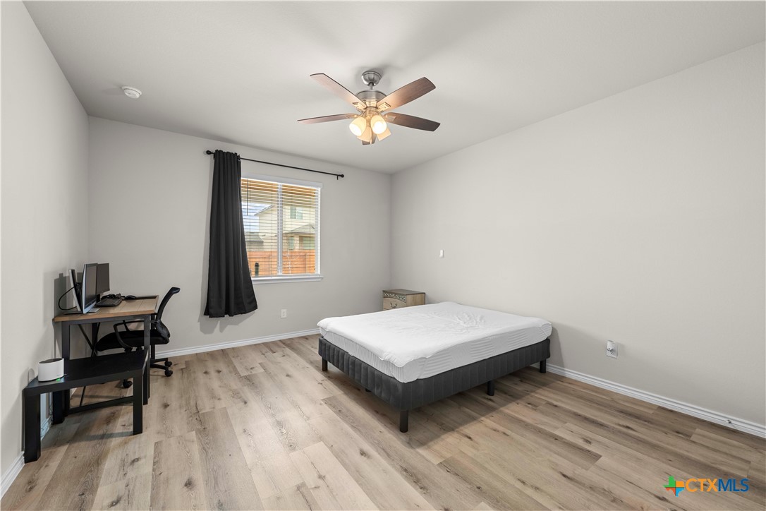 1305 Roma Street Property Photo 10