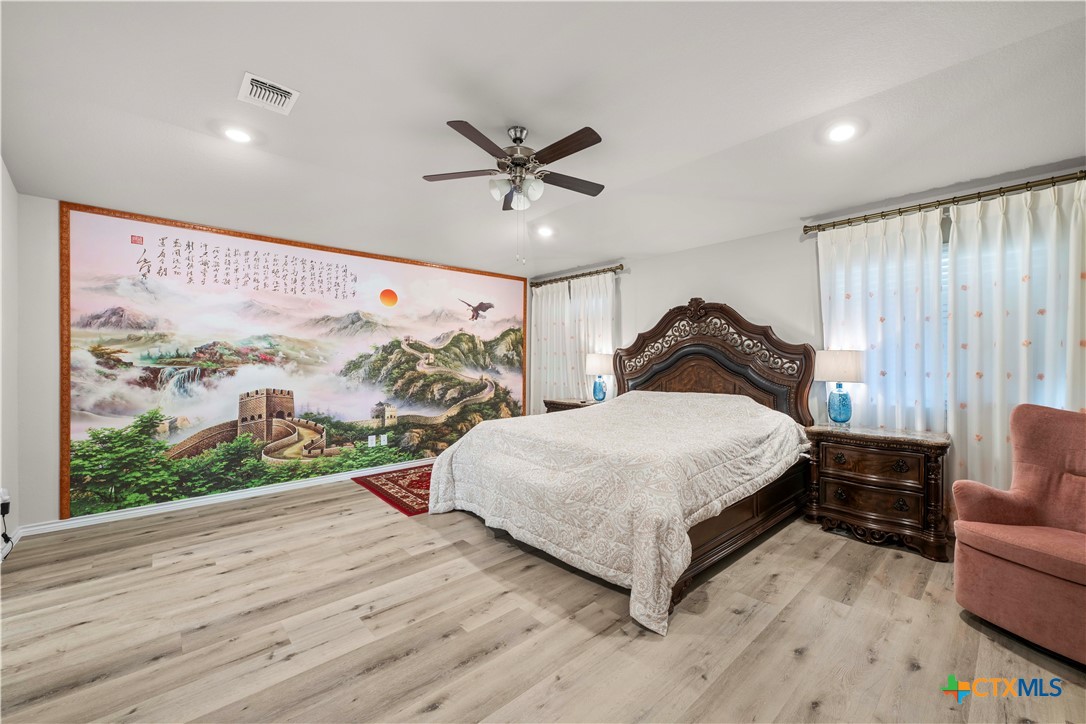 1305 Roma Street Property Photo 19