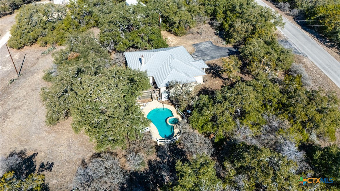 181 Spring Street Property Photo 4