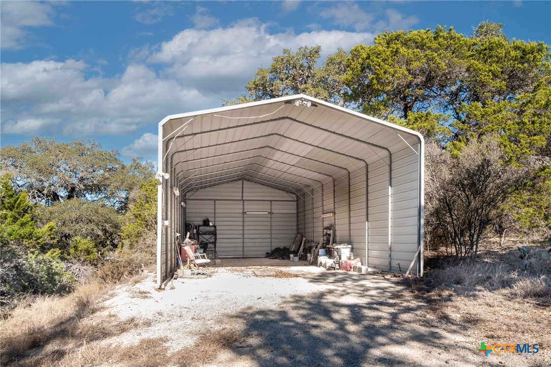 181 Spring Street Property Photo 8